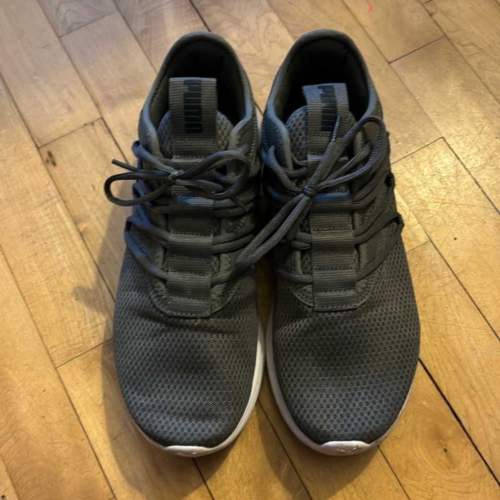 Puma shoe size 9